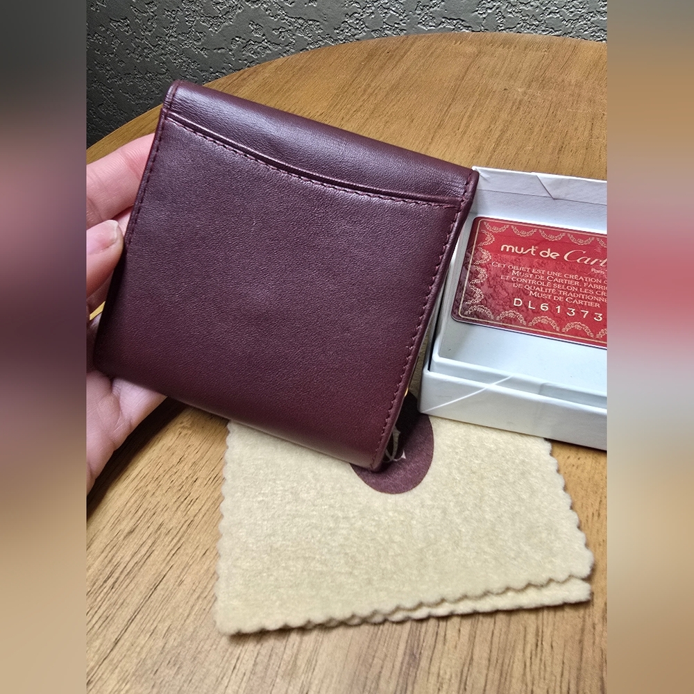 Like New! Cartier Maroon Leather Coin Wallet W/card Of Certification - Picture 3 of 8